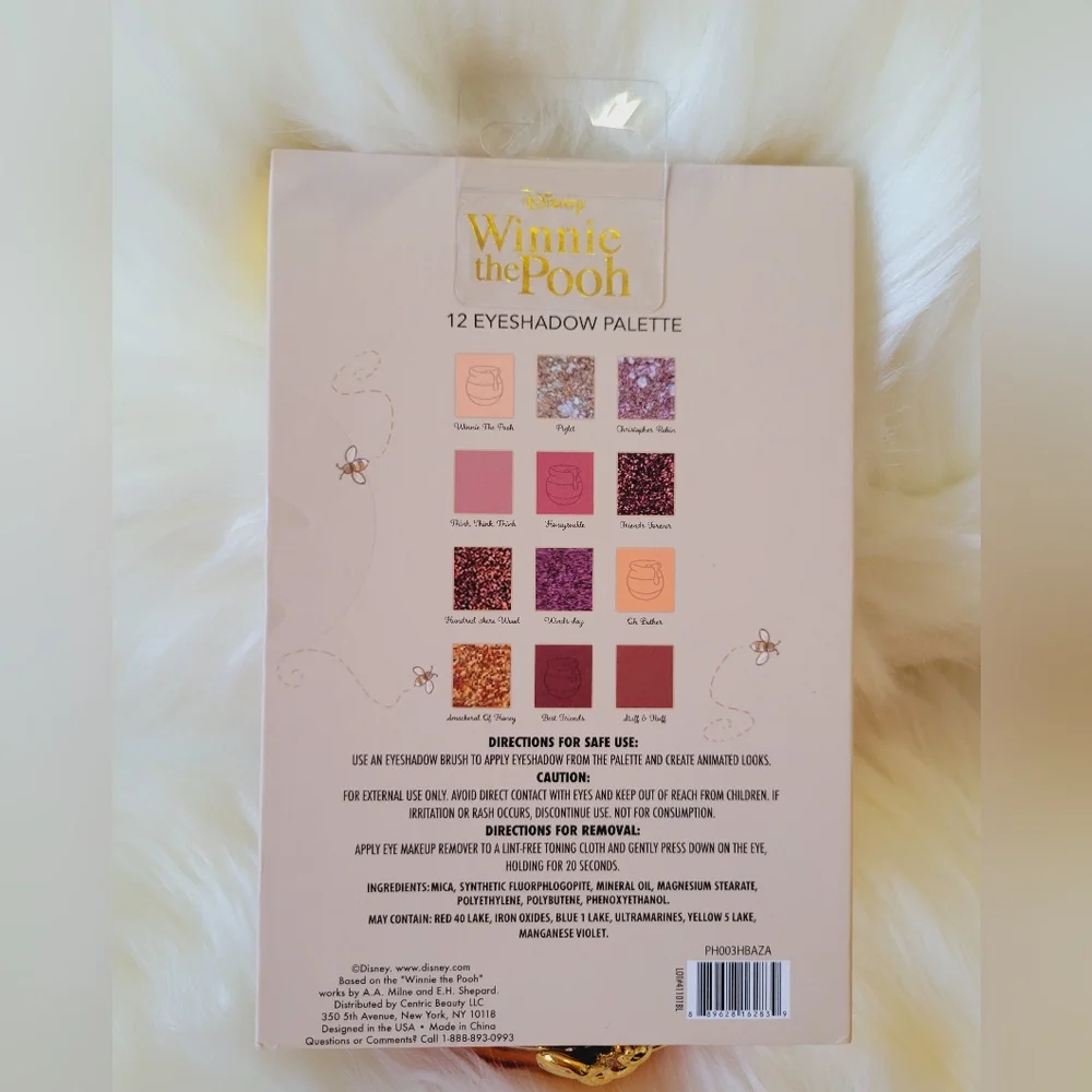 💕💕WINNIE-THE-POOH EYESHADOW PALETTE AND COSMETIC SPONGES💕💕